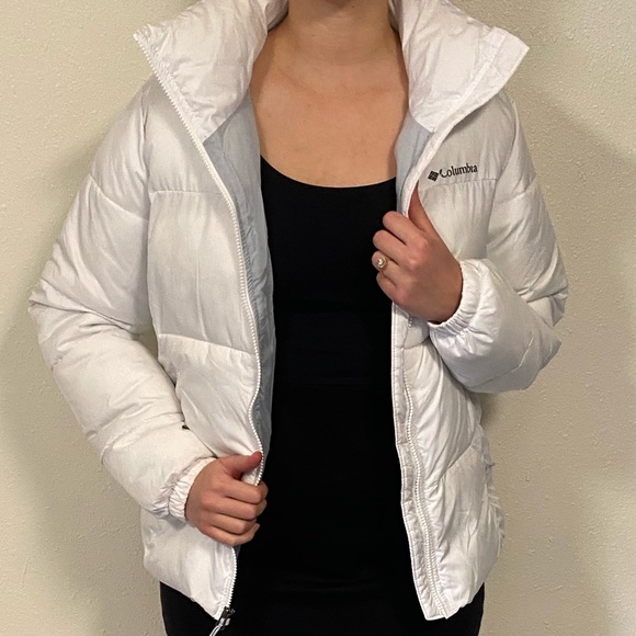 Columbia White Puffer Jacket - Picture 2 of 9